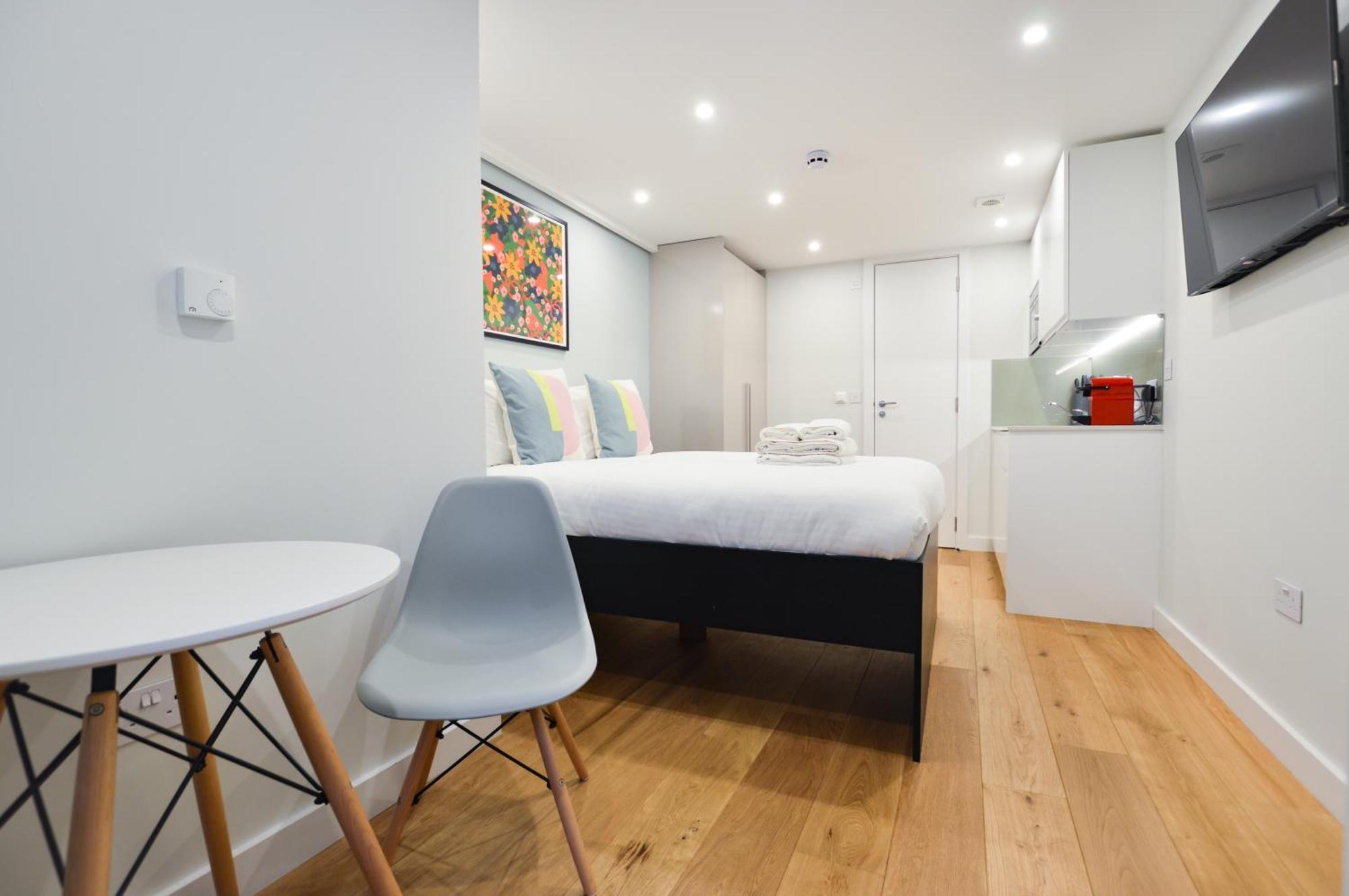 Earls Court East Serviced By Stayprime 3* Лондон